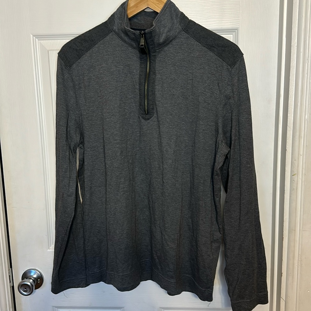 Men’s Banana Republic long sleeve zip up mock neck